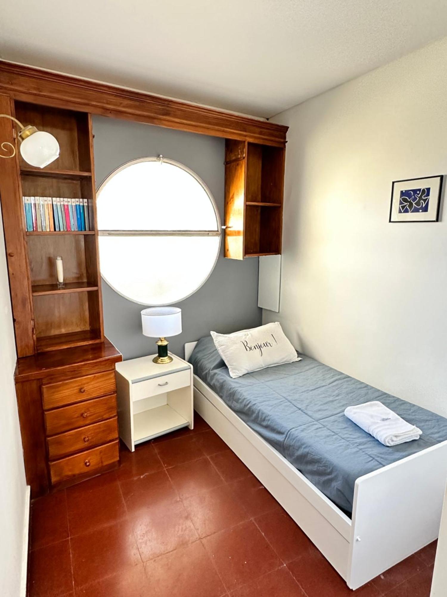 Boulevard 10 * Puerto Madryn